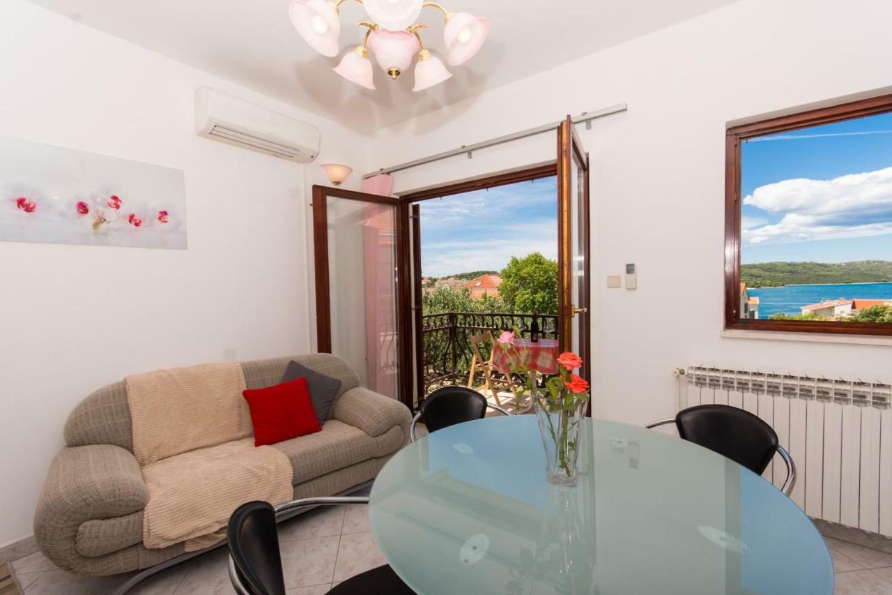 Apartman Mina Traù Esterno foto
