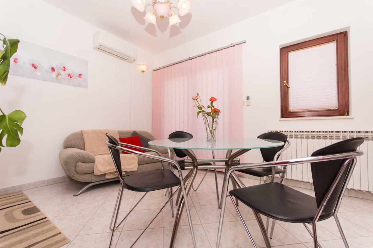Apartman Mina Traù Esterno foto